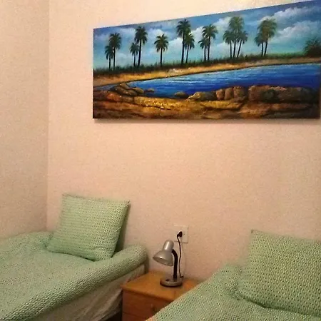 Downtown With Wifi & Tv Box Torrevieja